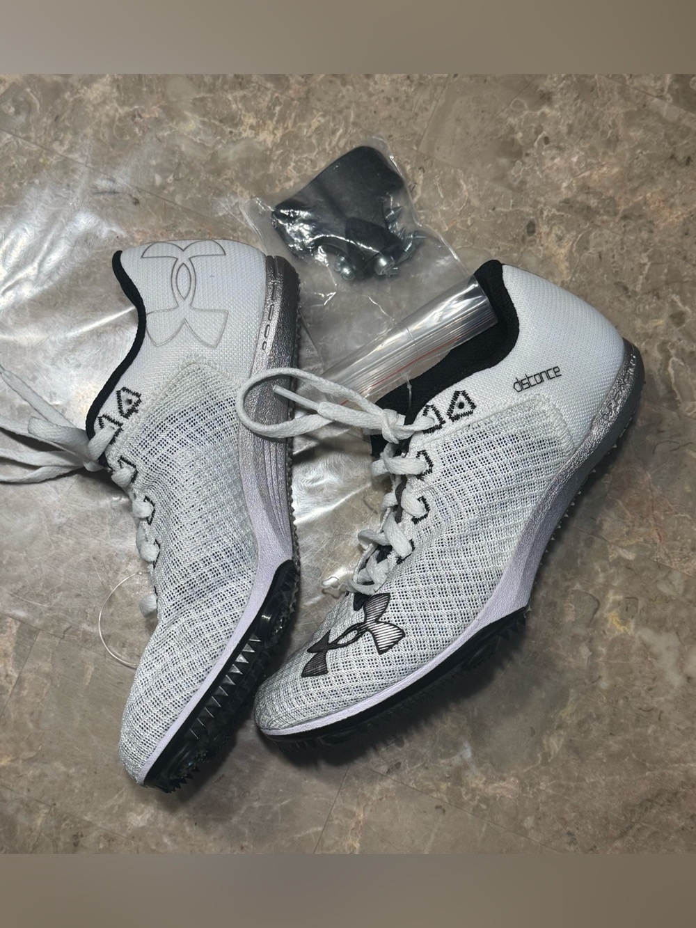 New Under Armour Kick Distance 4 track spikes
Men’s size 5
Women’s size 6.5 - Picture 4 of 11